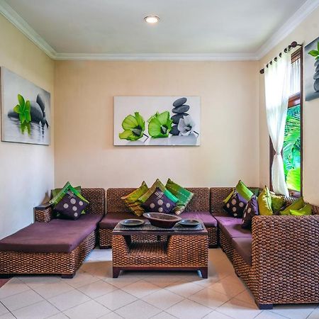 Villa Mica - Kuta - 5 Bedrooms - 5 Bathrooms - Great Location Екстер'єр фото